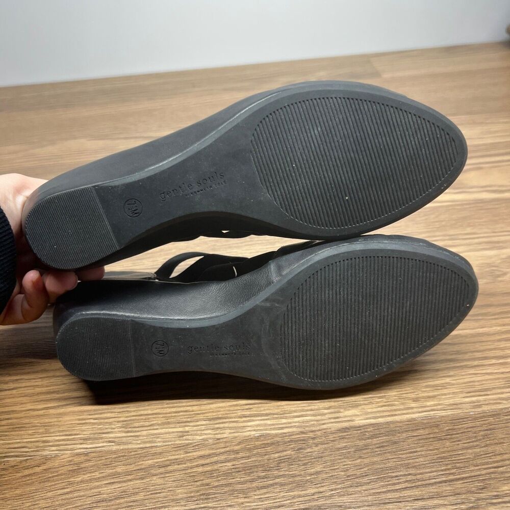 Gentle Souls LANA Wedge Leather Peep Toe Sandals Size 7.5M Black Low Heel - Picture 7 of 11